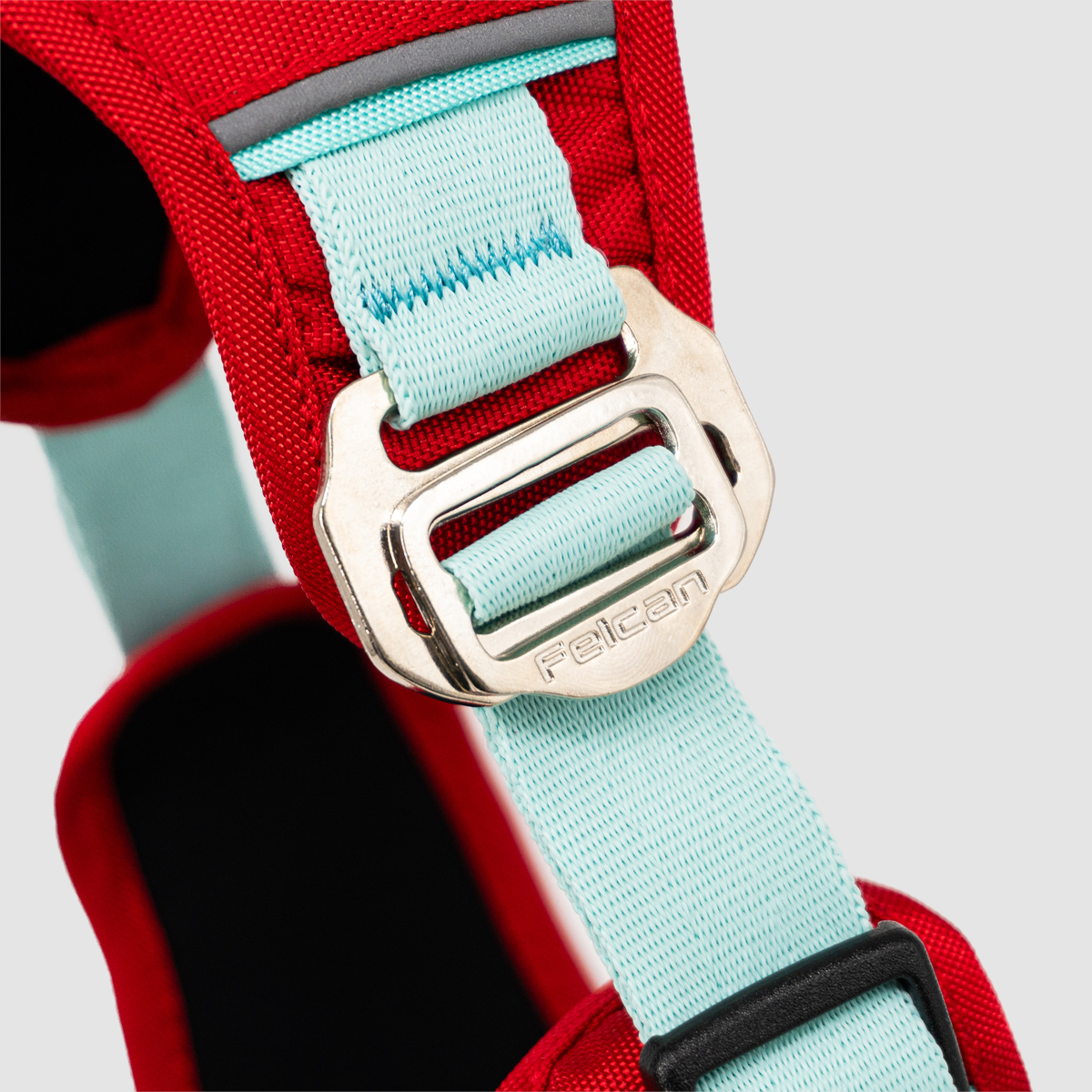 Arnés-super-aventurero-rojo+menta